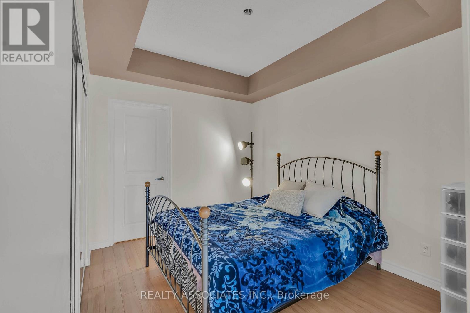 #238 2885 BAYVIEW AVENUE - 19