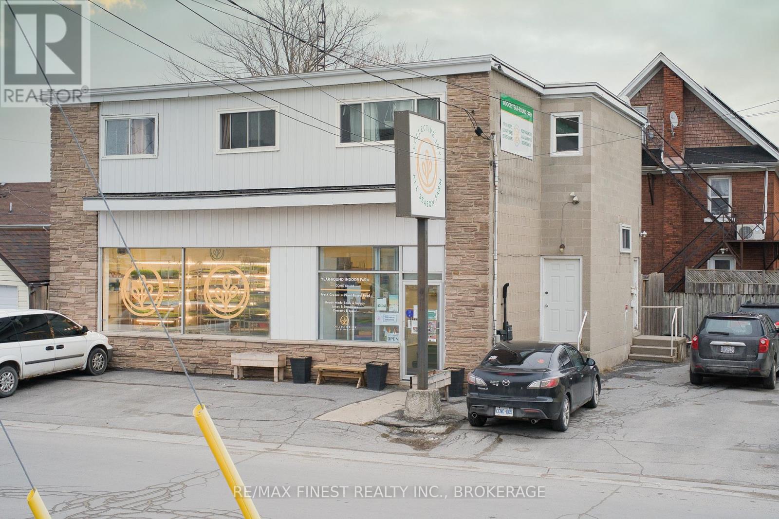 477 MACDONNELL STREET — photo 21