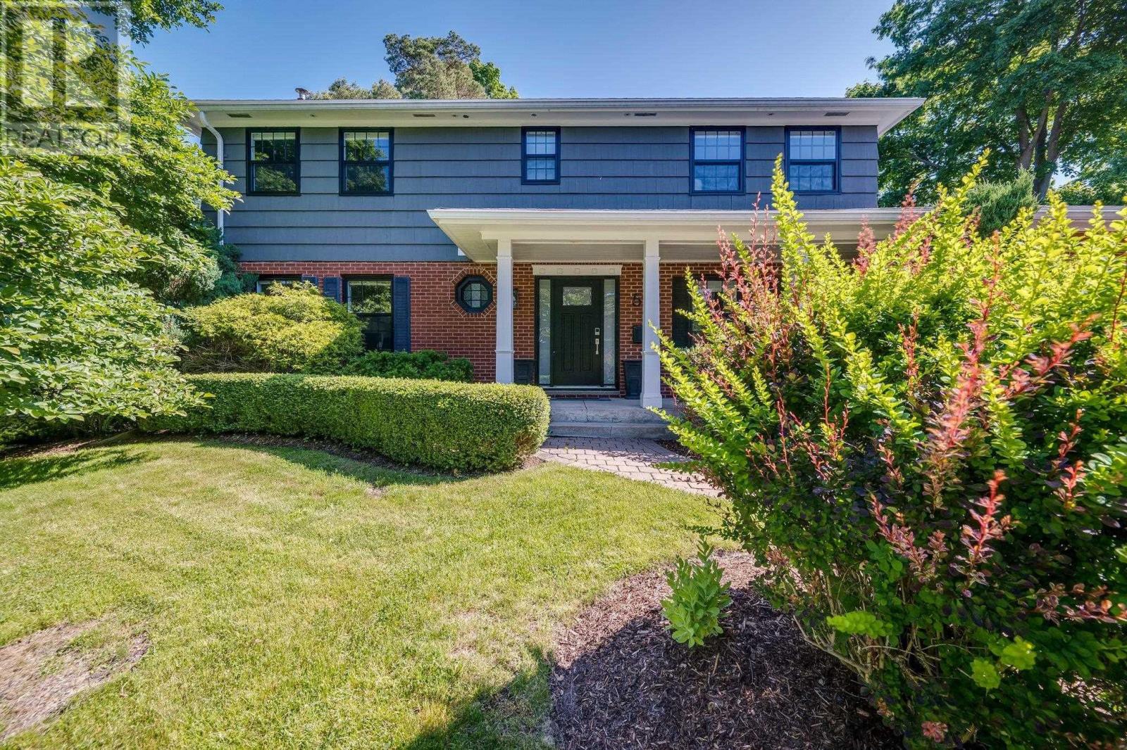 Property 27 of 48 of 523 Francklyn Street