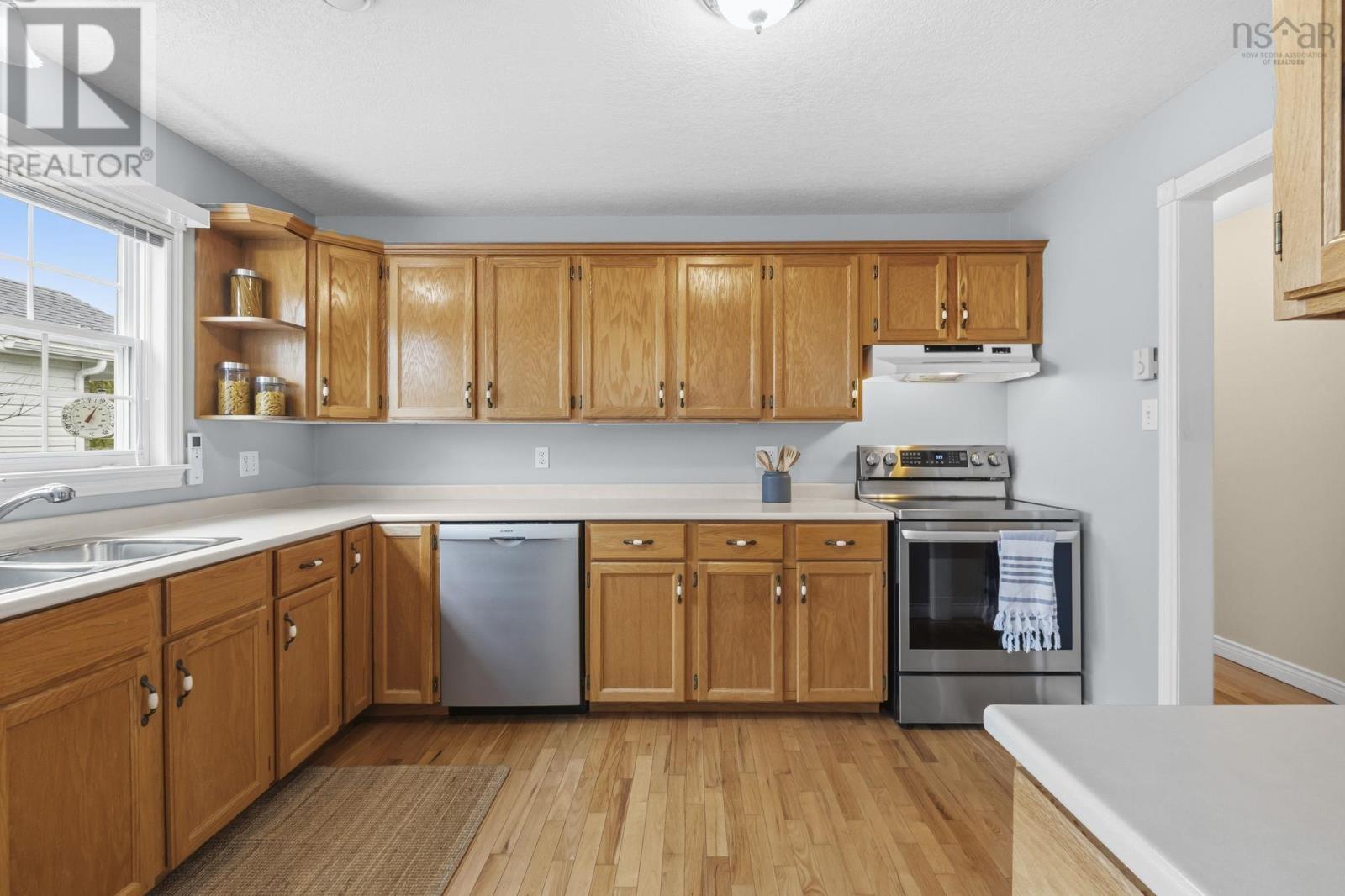 Property 11 of 51 of 40 Cherry Lane