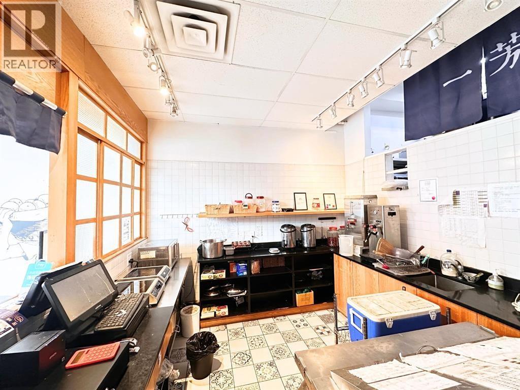4515 W 10TH AVENUE — photo 7