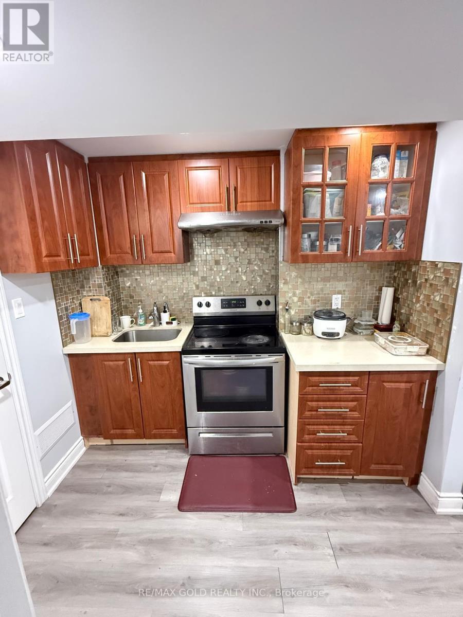 43 QUEENPOST DRIVE - 19
