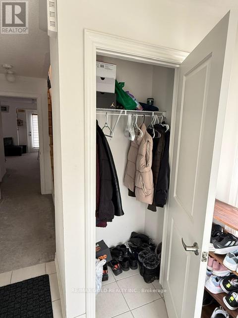 43 QUEENPOST DRIVE - 8