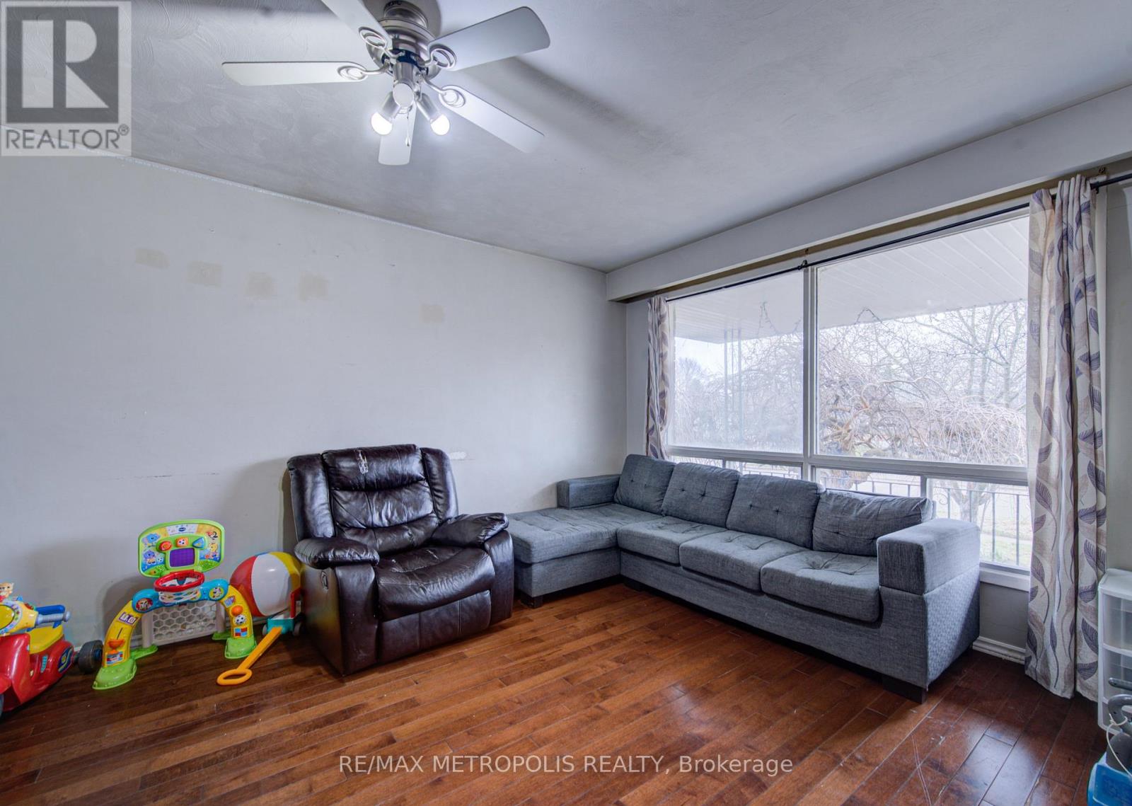 93 LINNWOOD AVENUE - 25