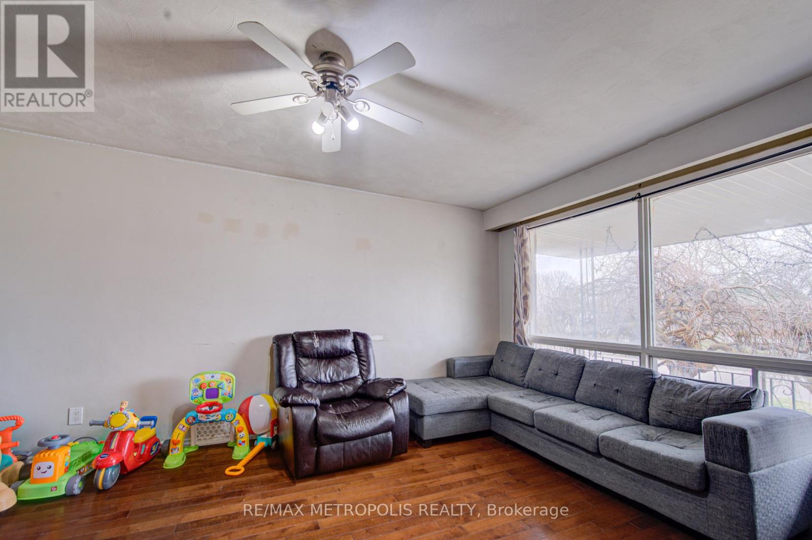 93 LINNWOOD AVENUE - 35