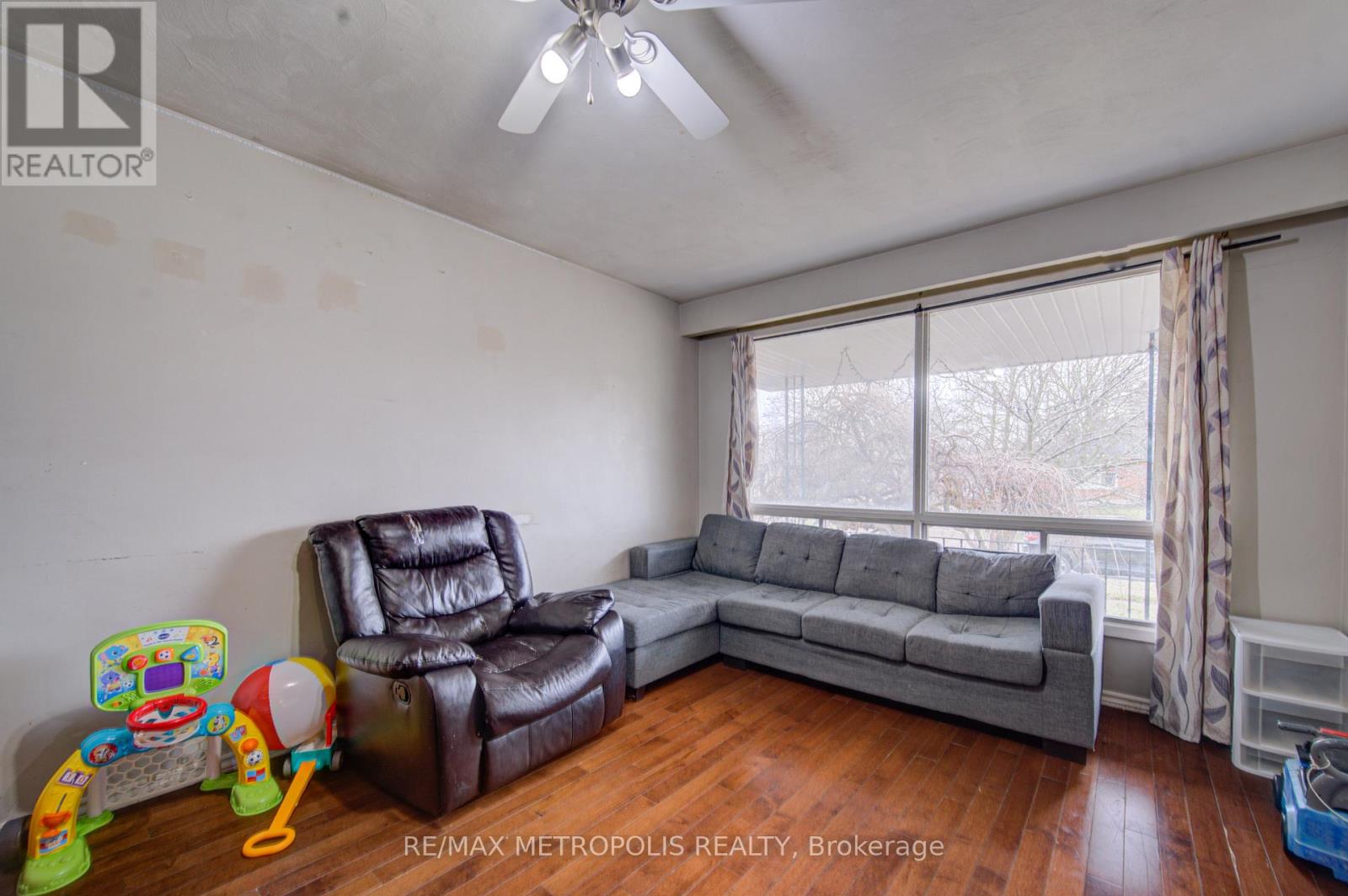 93 LINNWOOD AVENUE - 36