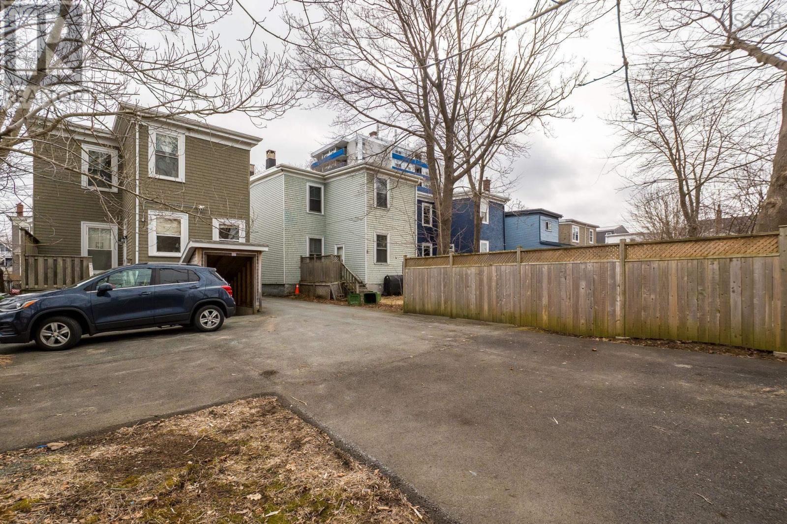 Property 29 of 45 of 1538 Lemarchant Street