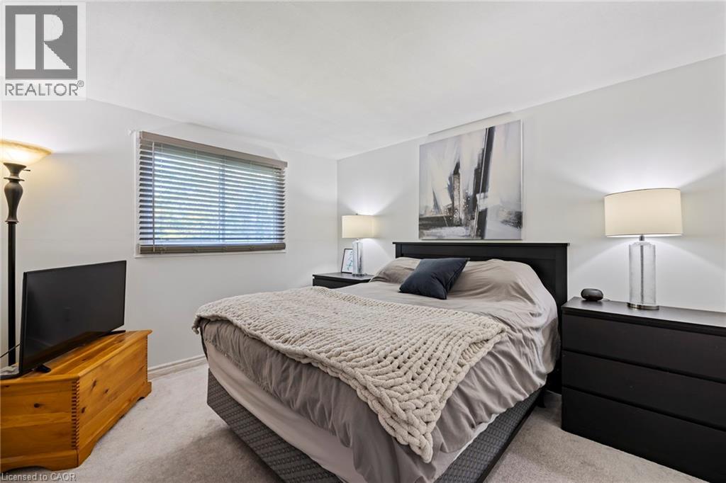 8 GERRICK COURT - 11