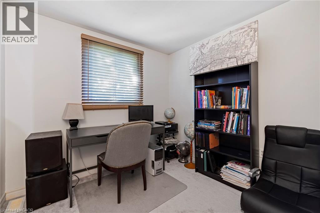 8 GERRICK COURT - 17