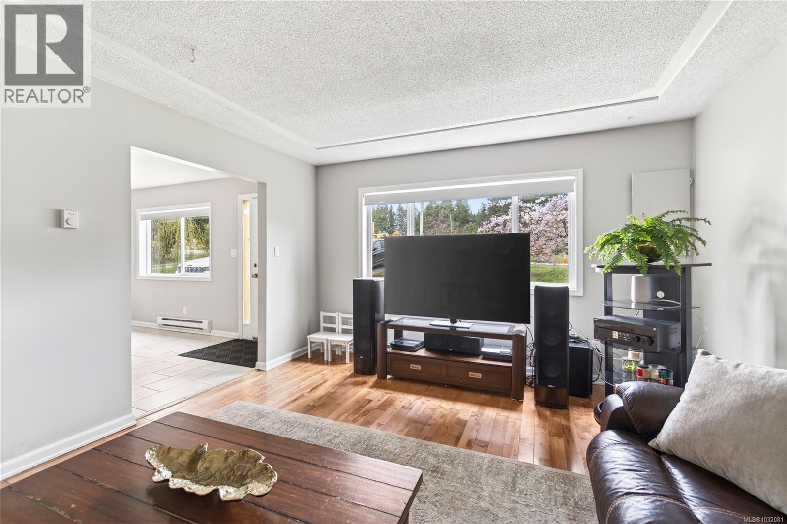 2071 EAST WELLINGTON DR - 20