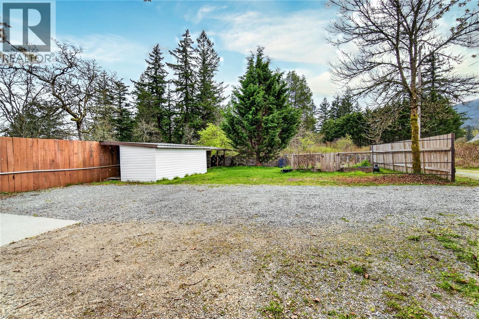 2071 EAST WELLINGTON DR - 37