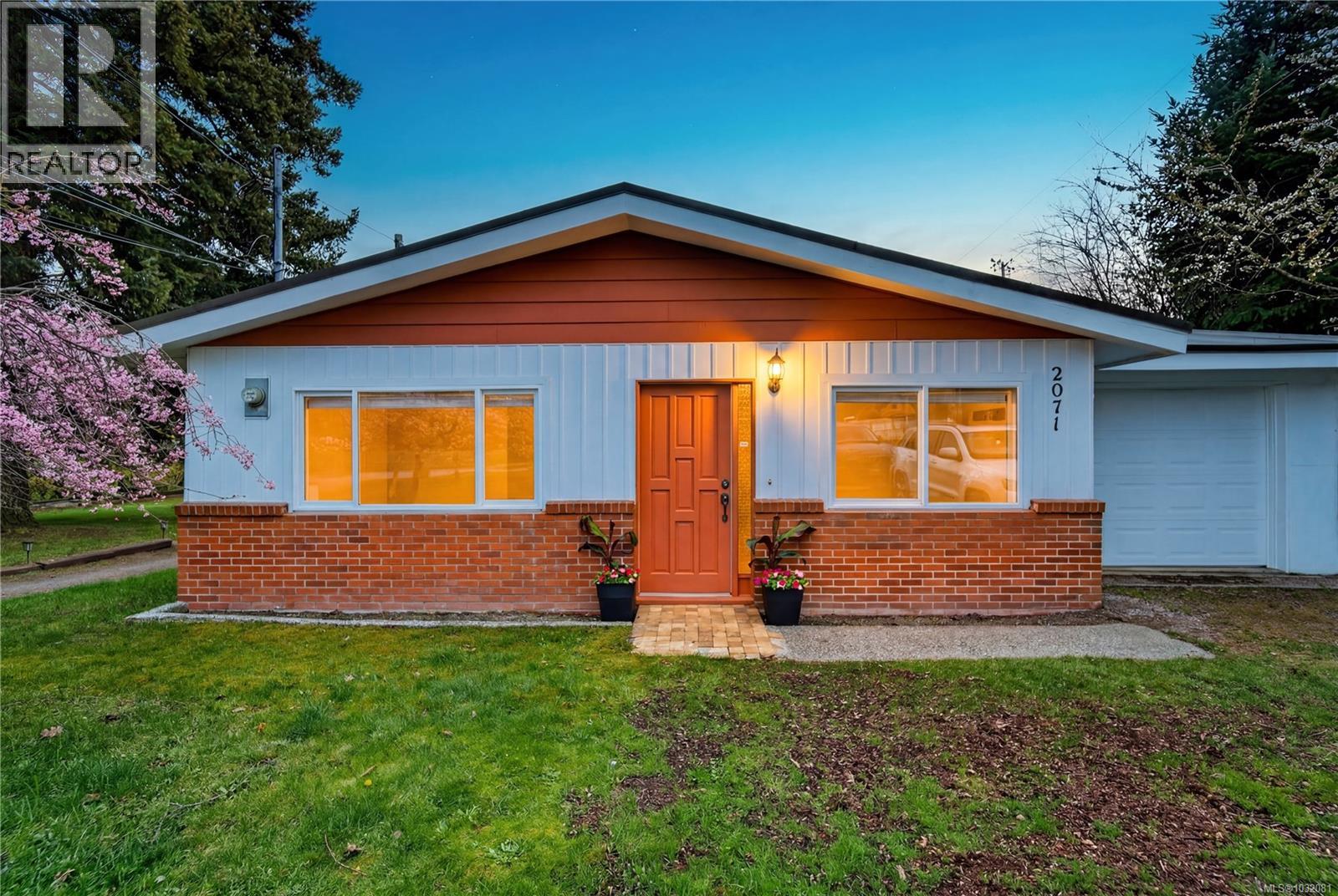 2071 EAST WELLINGTON DR - 2