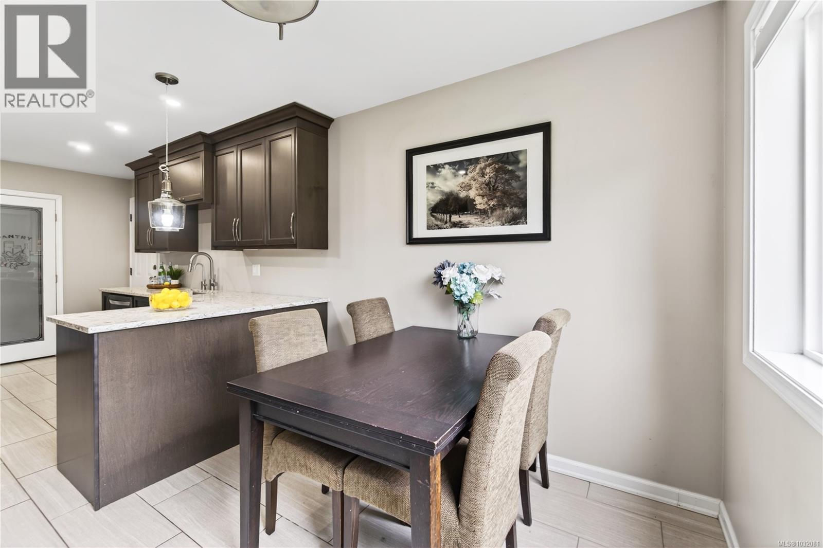 2071 EAST WELLINGTON DR - 16