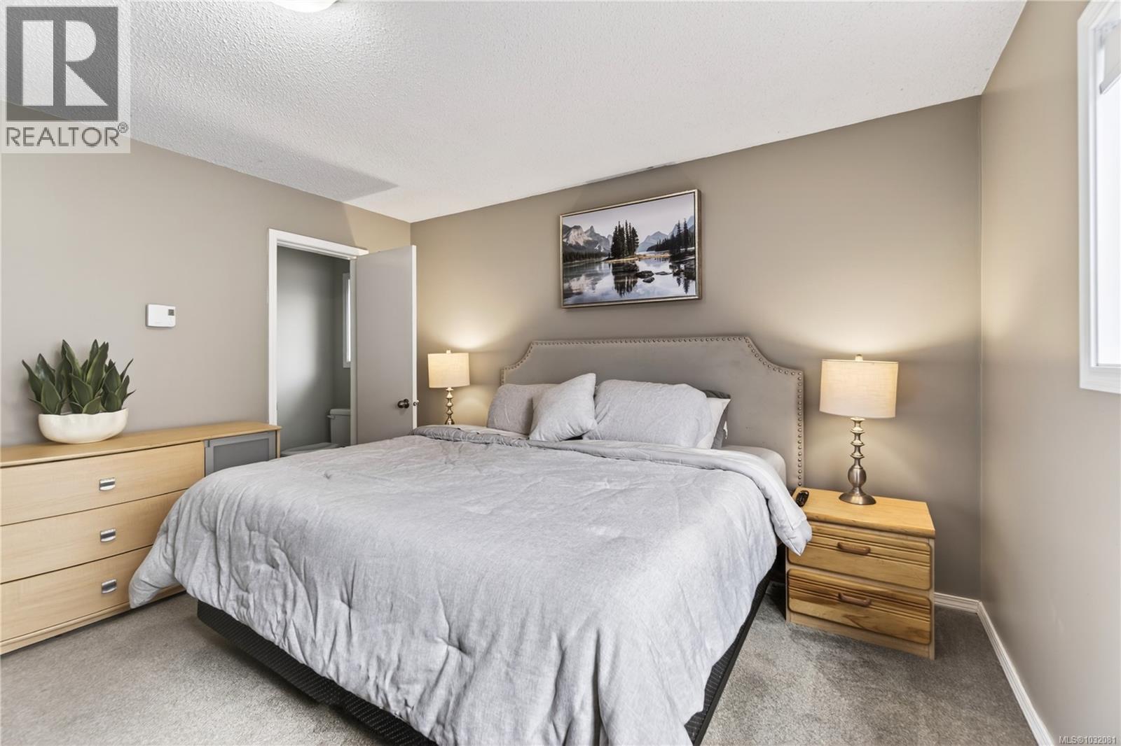 2071 EAST WELLINGTON DR - 22