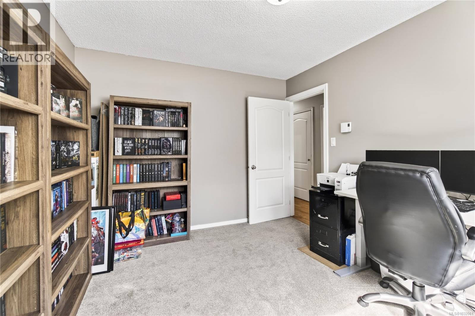 2071 EAST WELLINGTON DR - 25