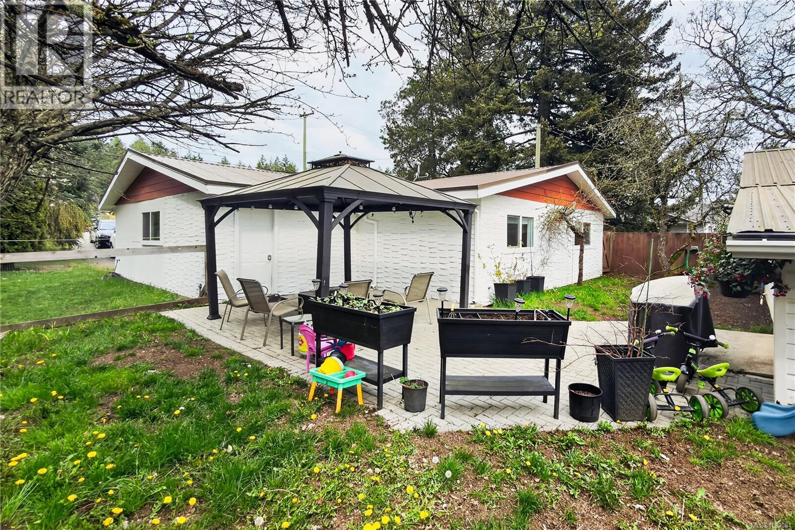 2071 EAST WELLINGTON DR - 49