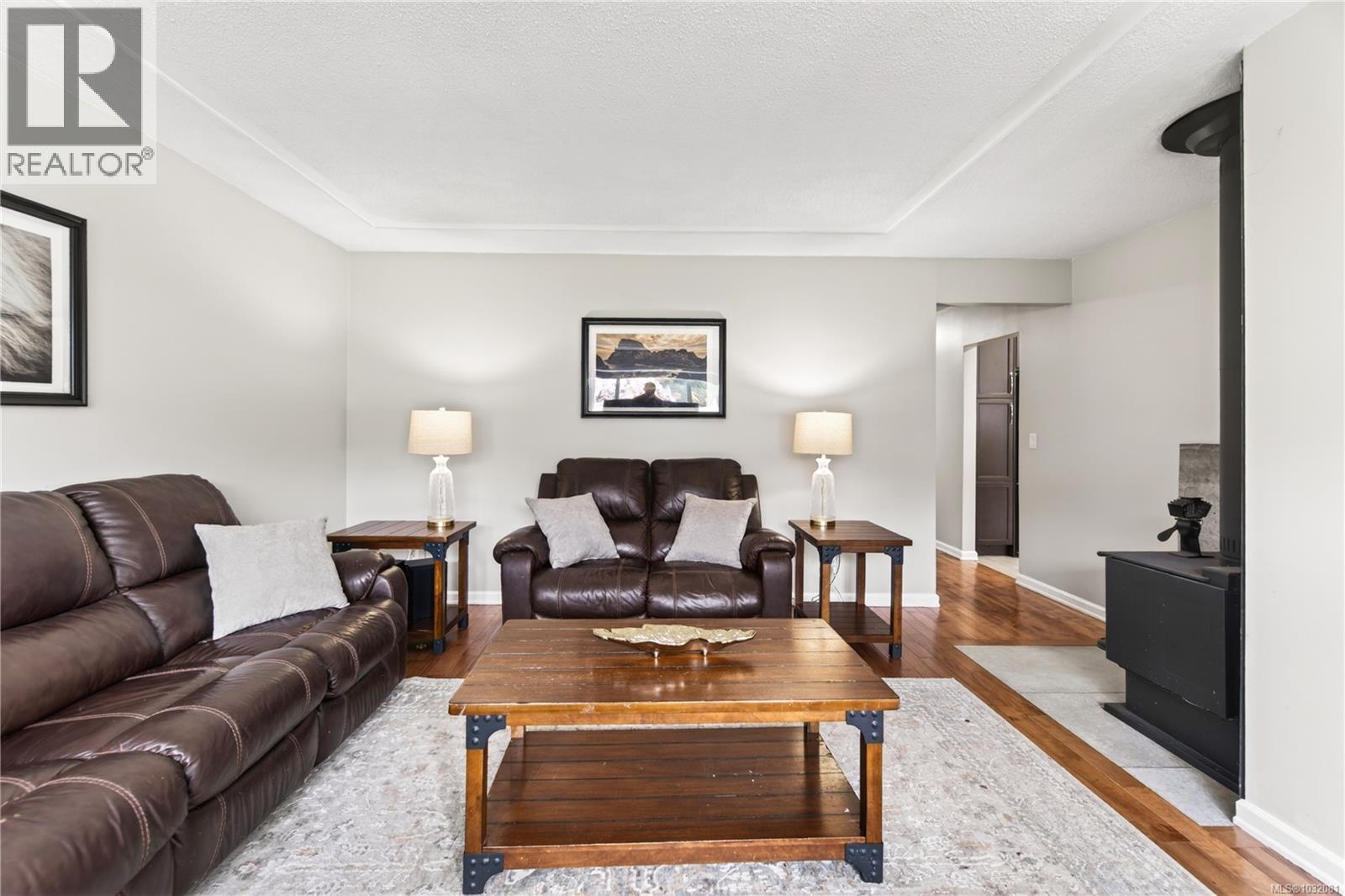 2071 EAST WELLINGTON DR - 7