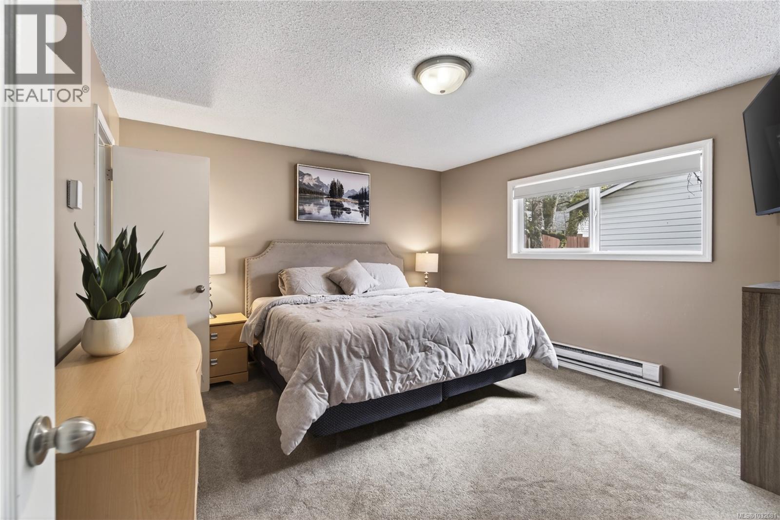 2071 EAST WELLINGTON DR - 21