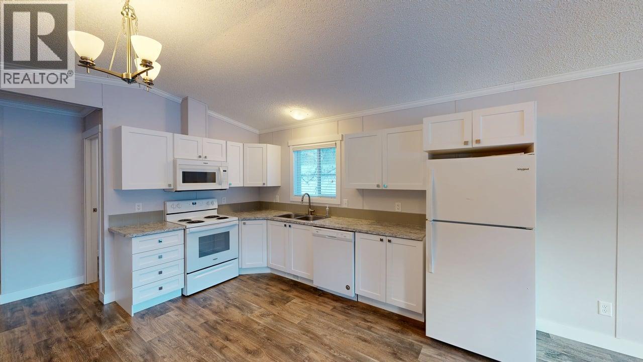 #26 2779 DEJORDIE ROAD - 10