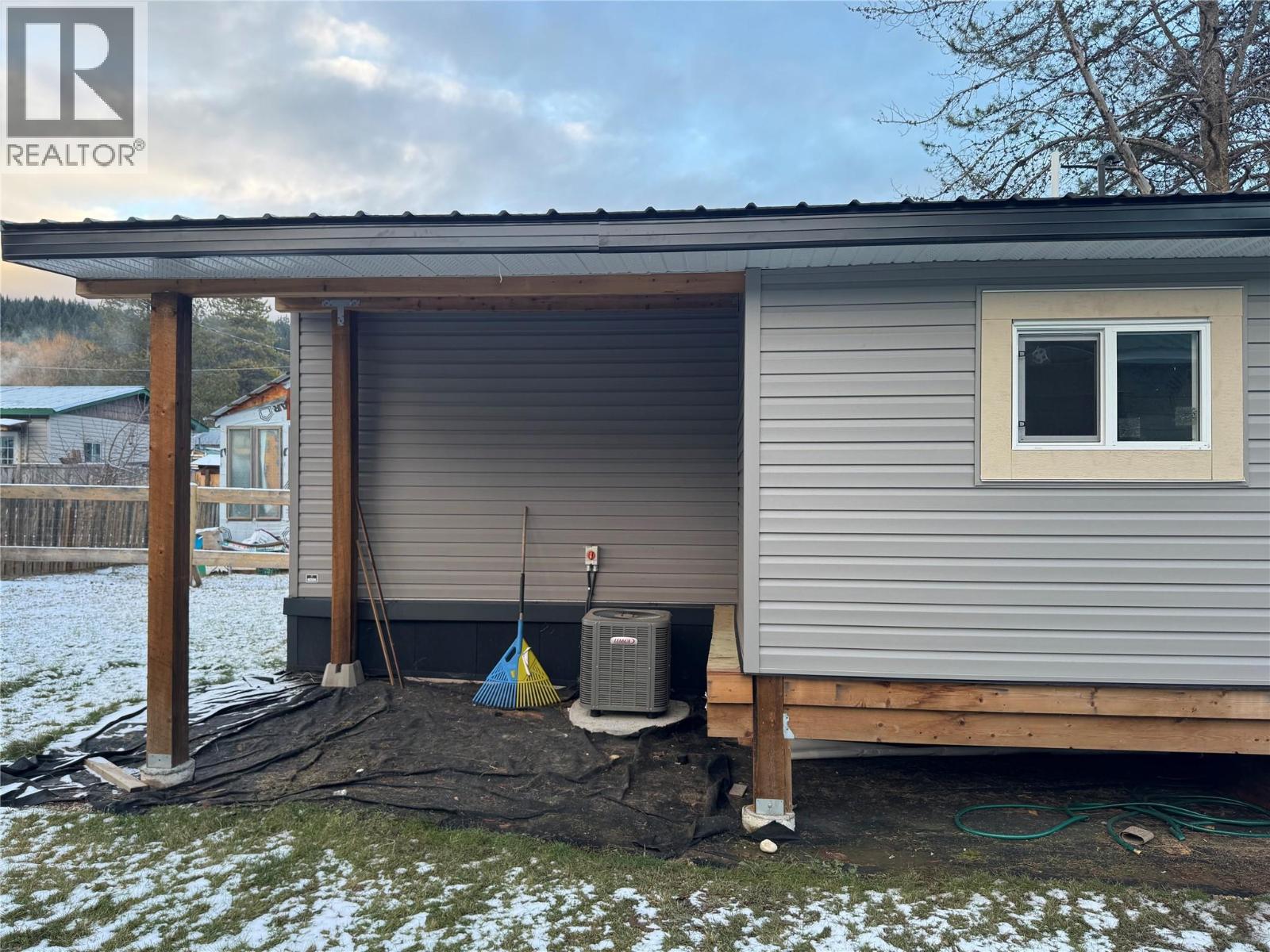 #26 2779 DEJORDIE ROAD - 22