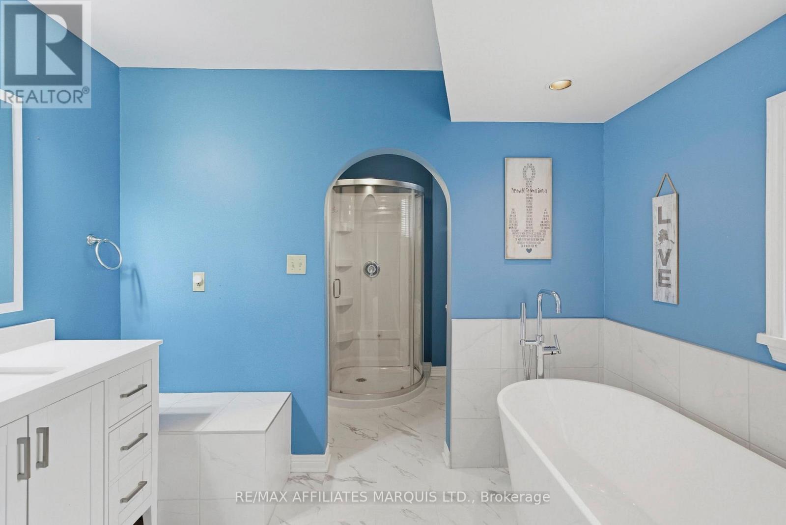36 MAPLE STREET — photo 21