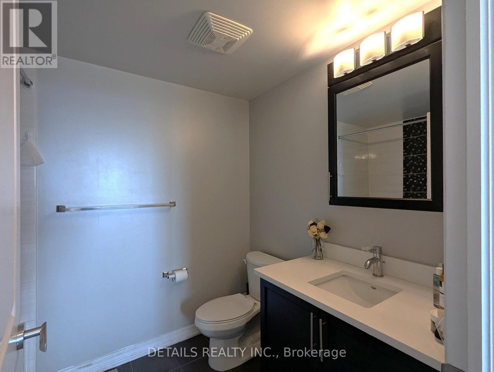 #2102 195 BESSERER STREET - 18