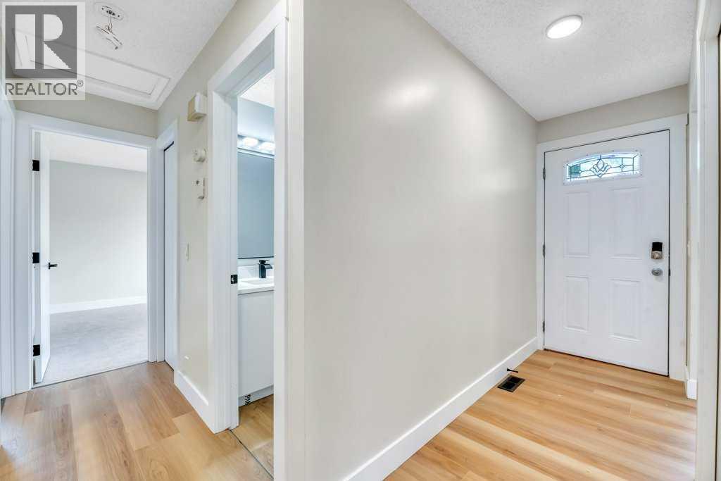 Single Family House Bungalow for Sale in   Templemont Way NE Temple Calgary 