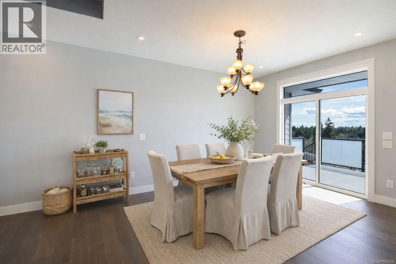 163 GOLDEN OAKS CRES - 11