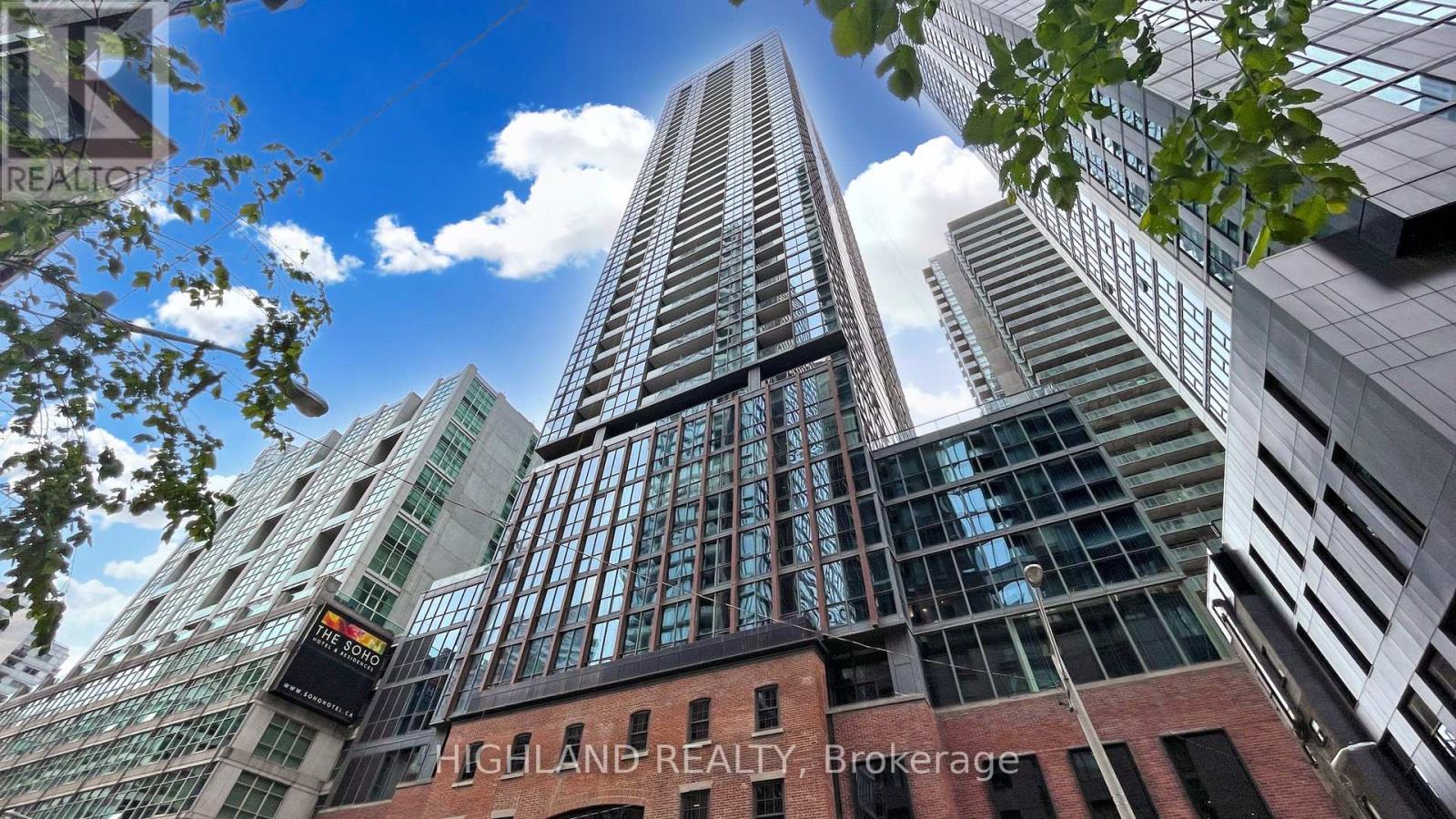 2106 - 88 BLUE JAYS WAY