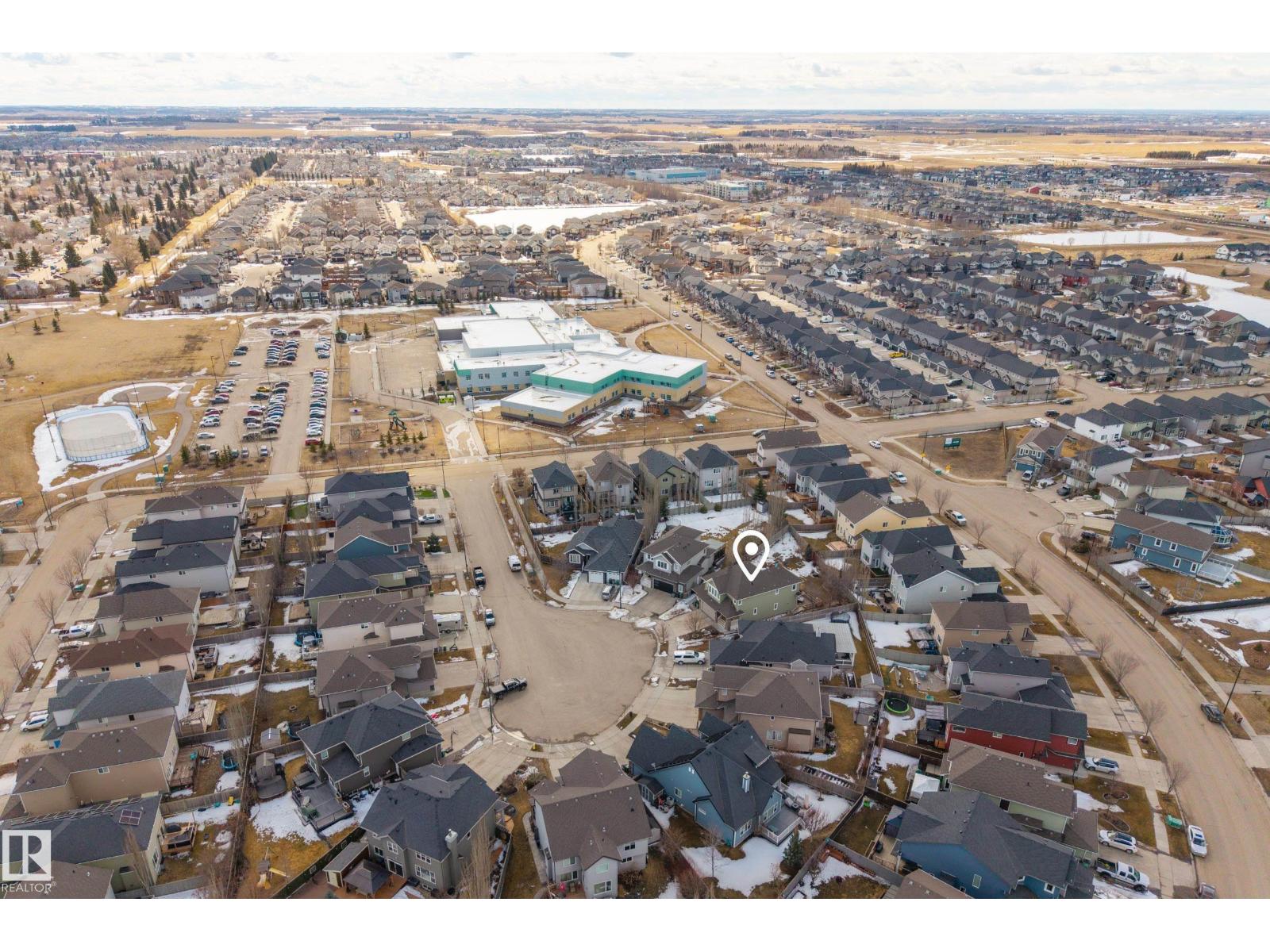 6008 61 ST - 40