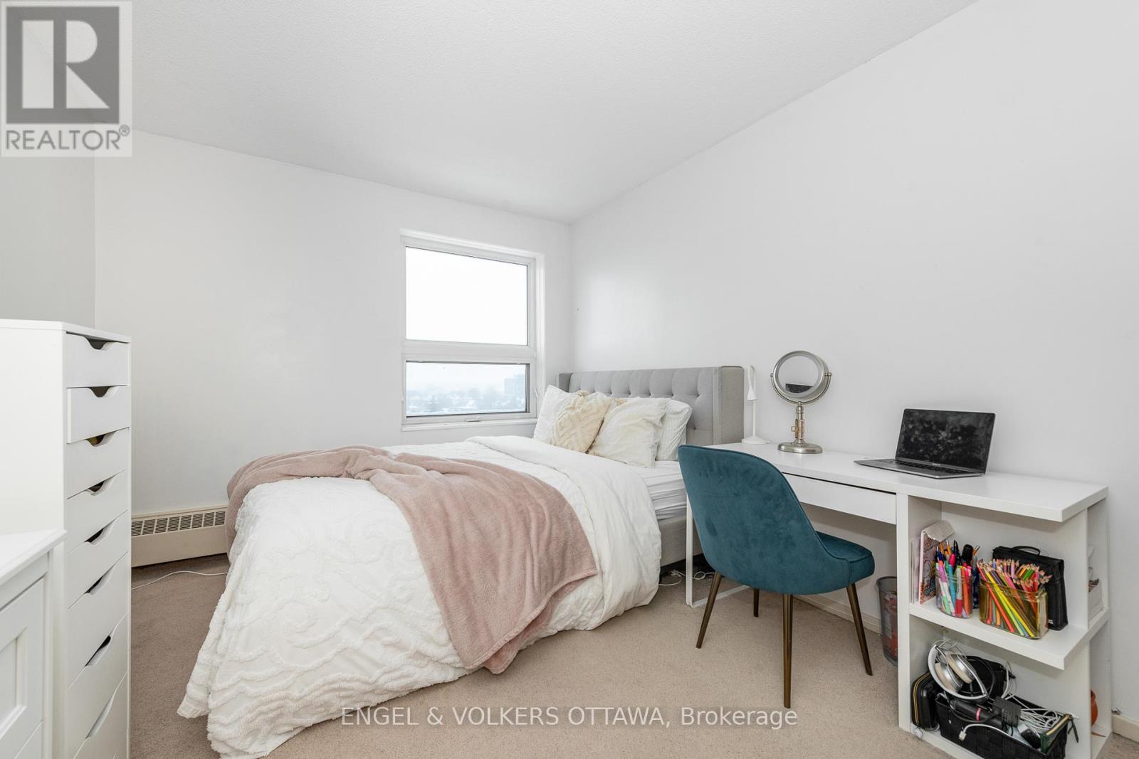 #906 373 LAURIER AVENUE E - 28