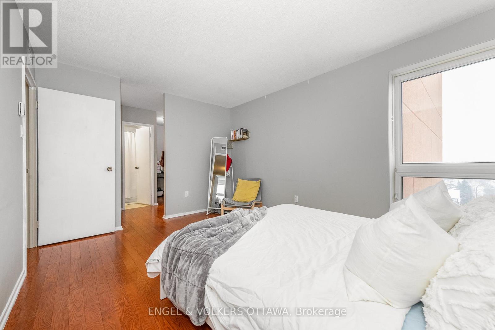 906 - 373 LAURIER AVENUE E — photo 30