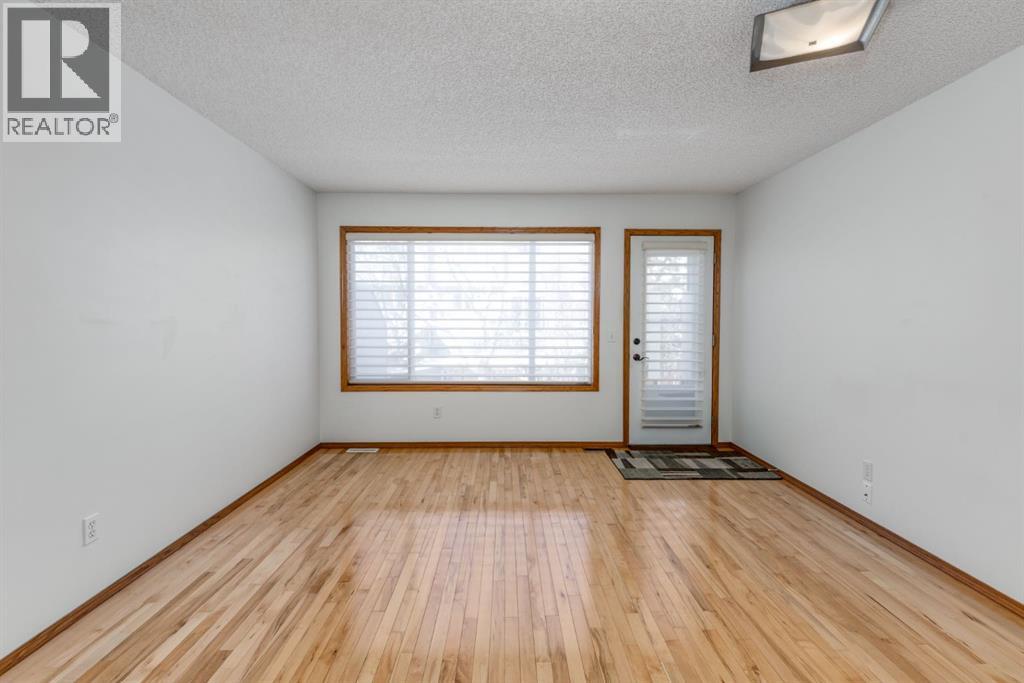 108 Quigley Close, Cochrane