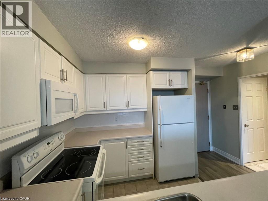 2155 BURNHAMTHORPE Road W Unit# 1508, Mississauga, Ontario, L5L5P4 — Photo 8