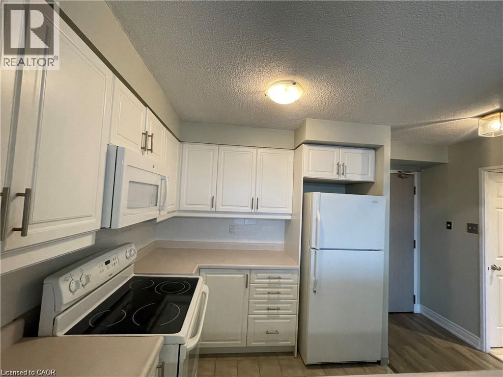 2155 BURNHAMTHORPE Road W Unit# 1508, Mississauga, Ontario, L5L5P4 — Photo 3