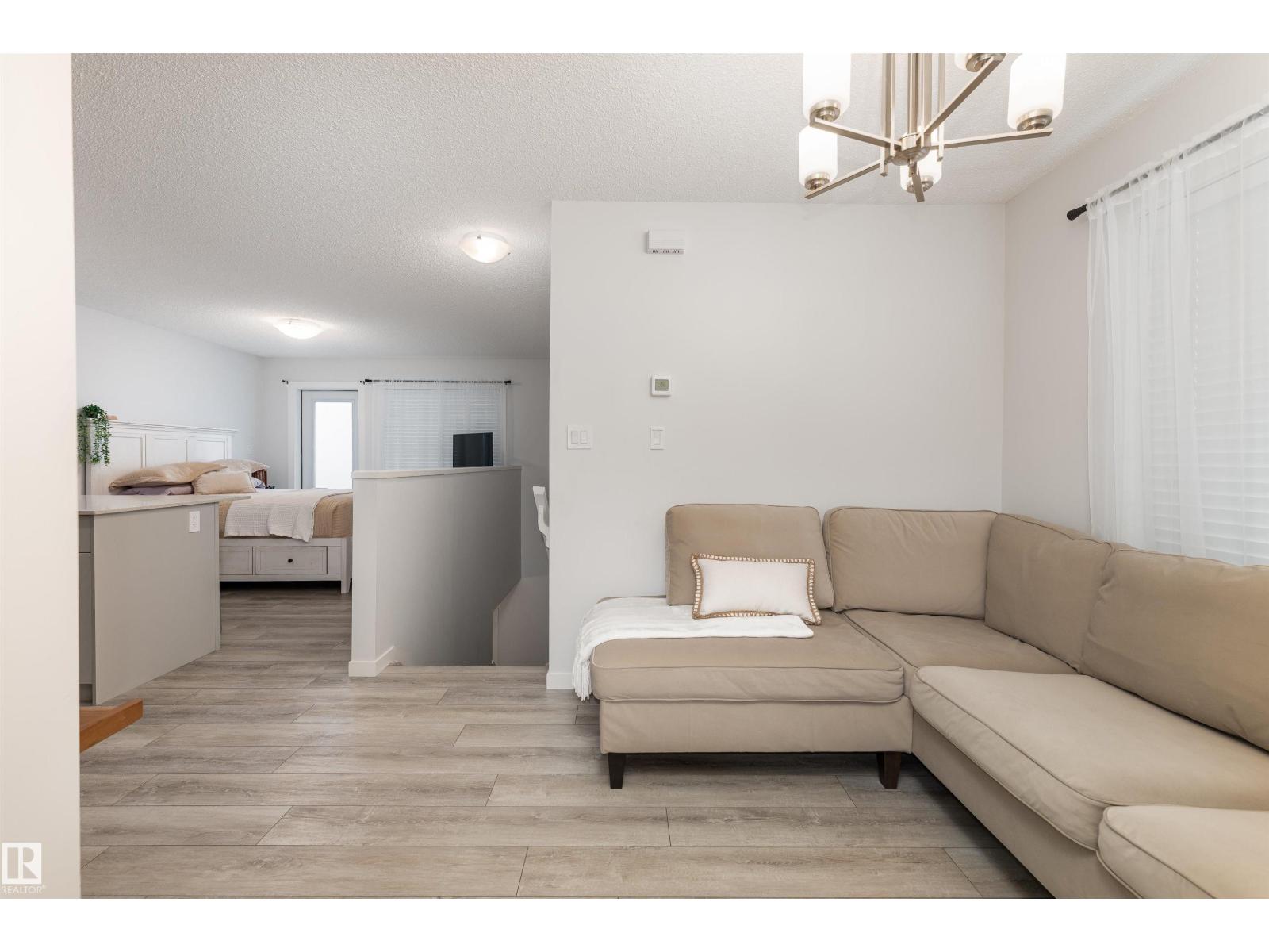#6 12815 Cumberland Rd NW - 6