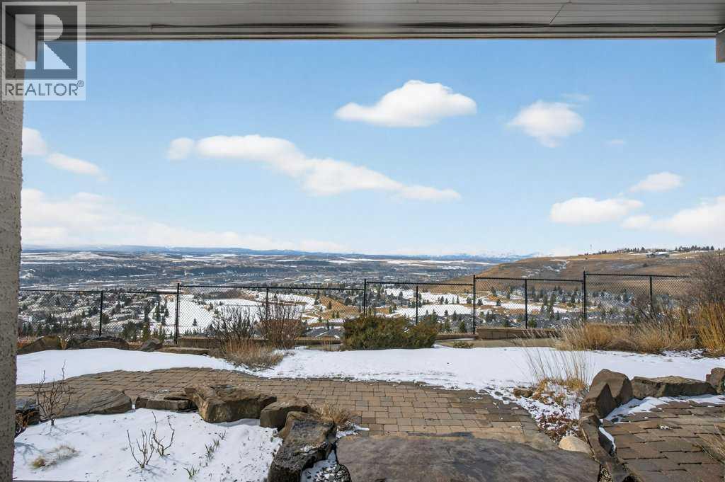 164 Gleneagles Estates Lane, Cochrane