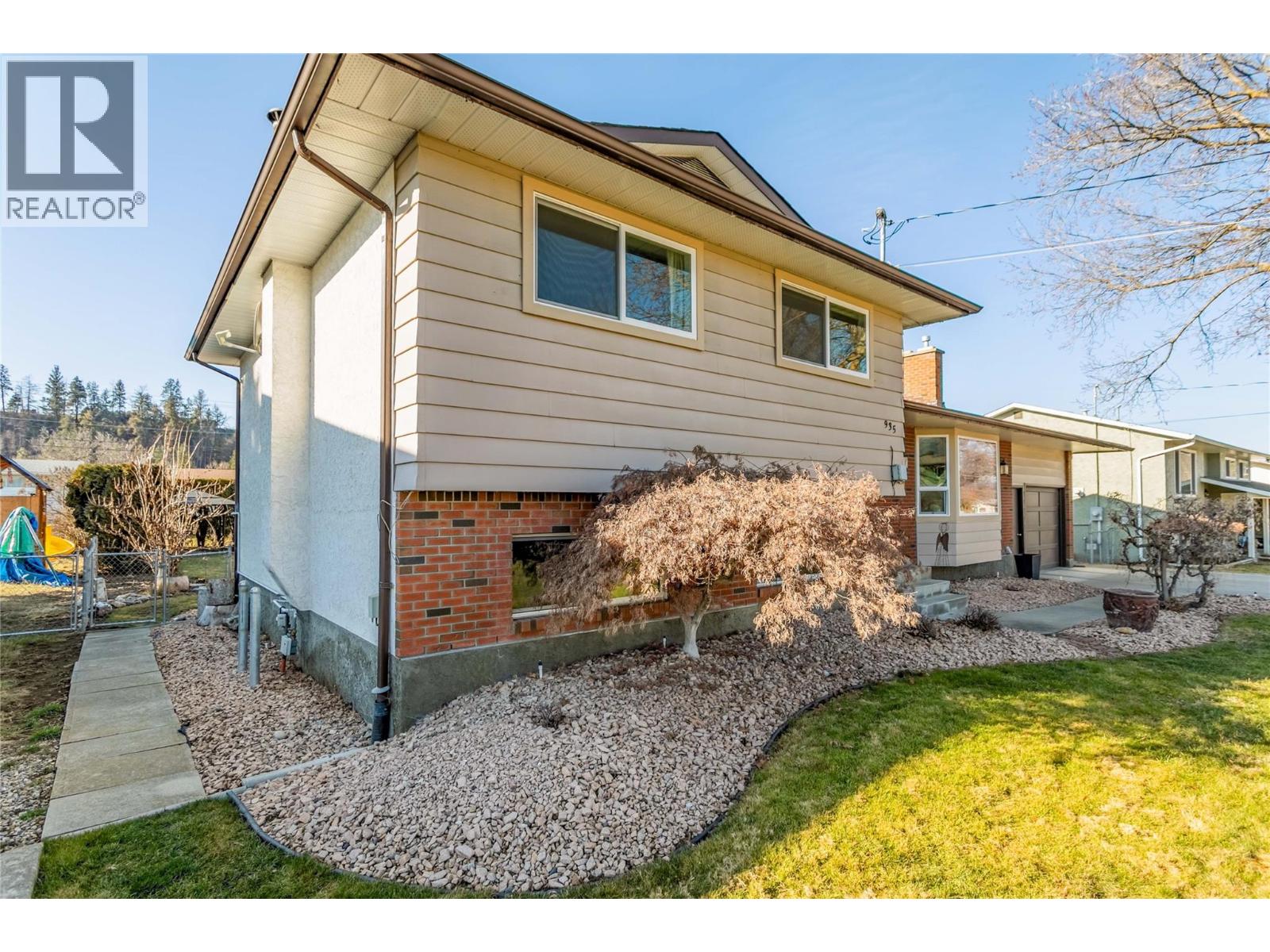 Left Side yard access