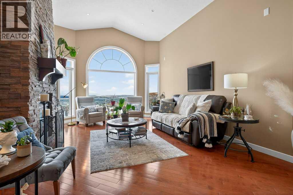 164 Gleneagles Estates Lane, Cochrane