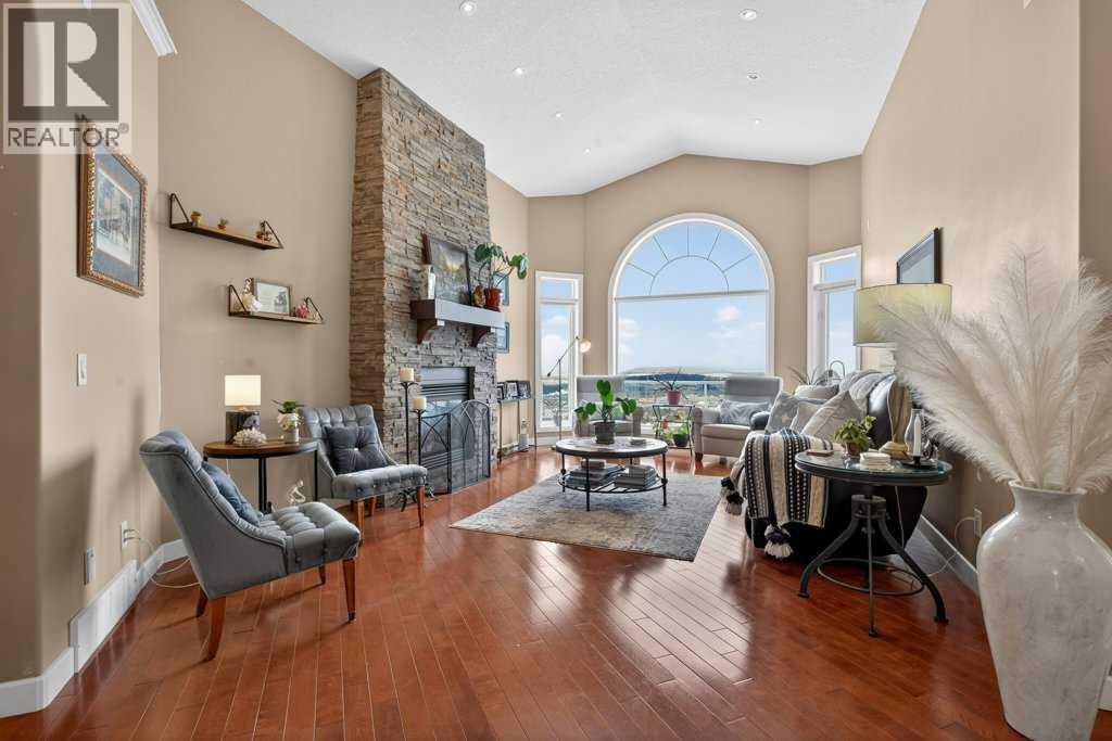 164 Gleneagles Estates Lane, Cochrane