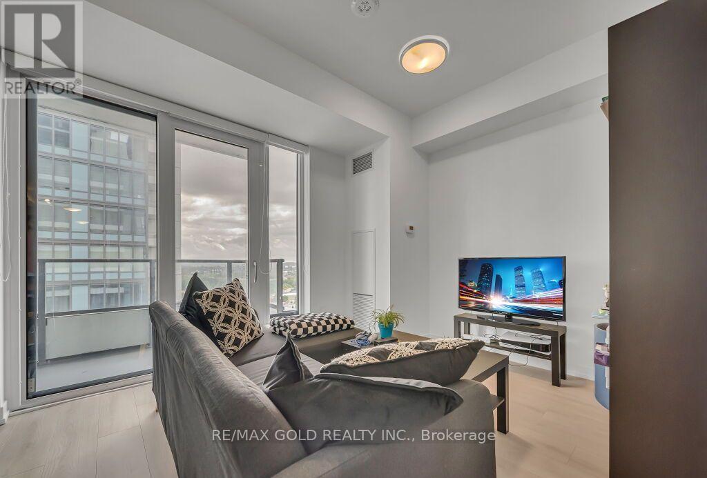 #1405 5 WELLINGTON STREET - 30