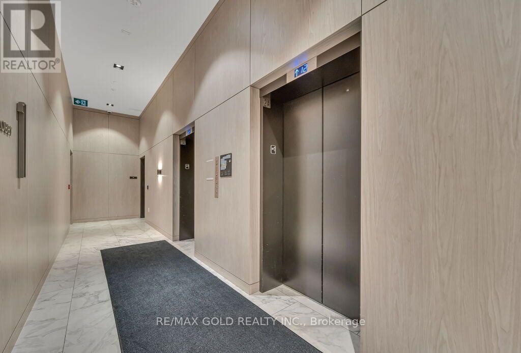 #1405 5 WELLINGTON STREET - 9