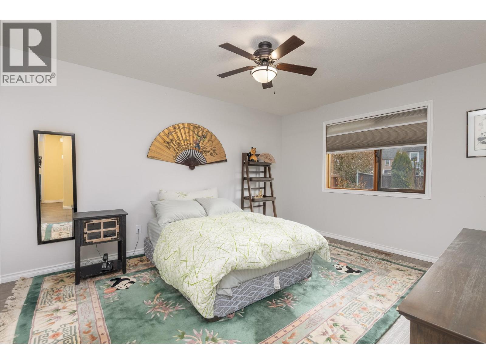 #11 151 8 AVENUE SW - 15