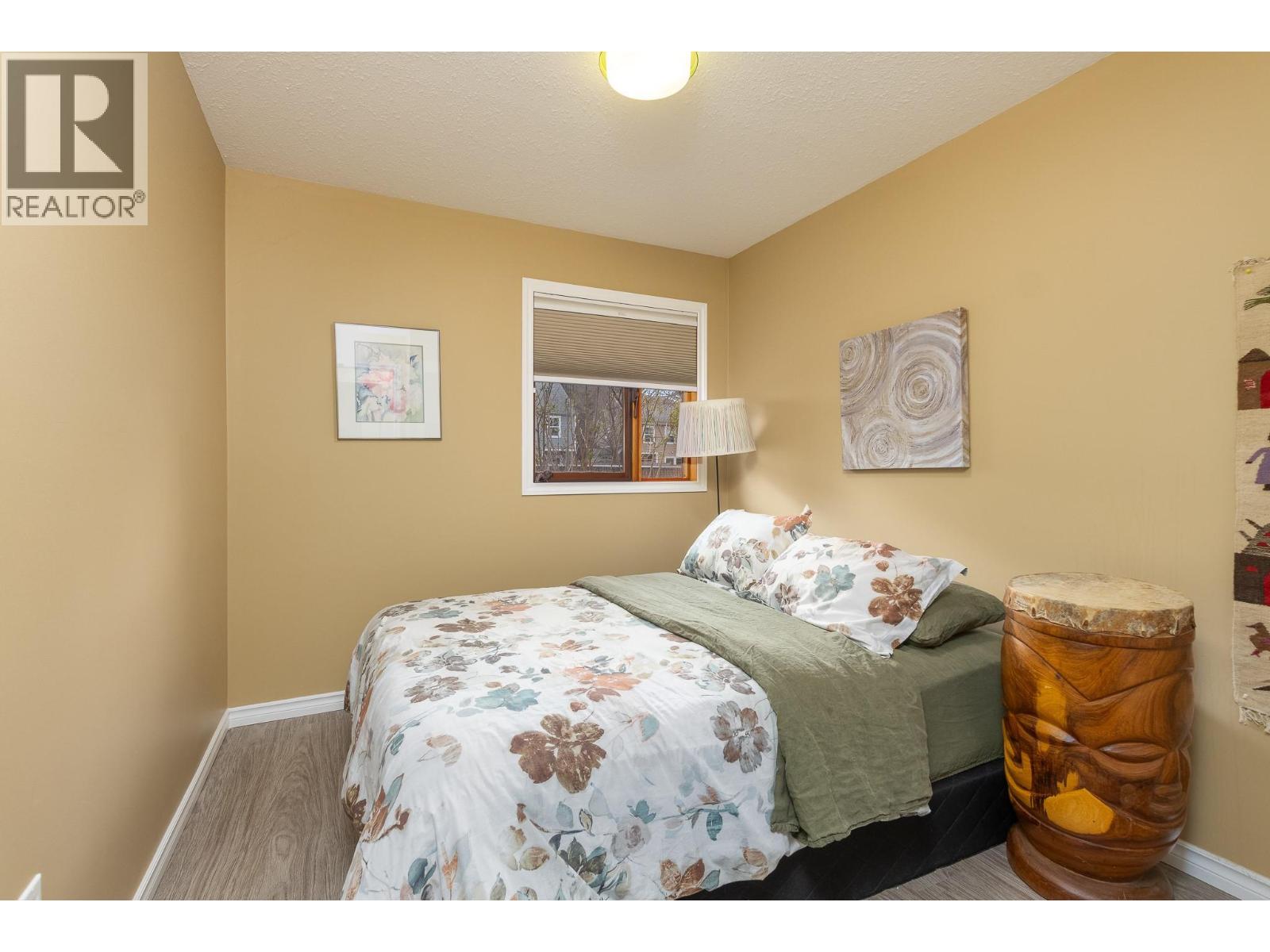 #11 151 8 AVENUE SW - 21