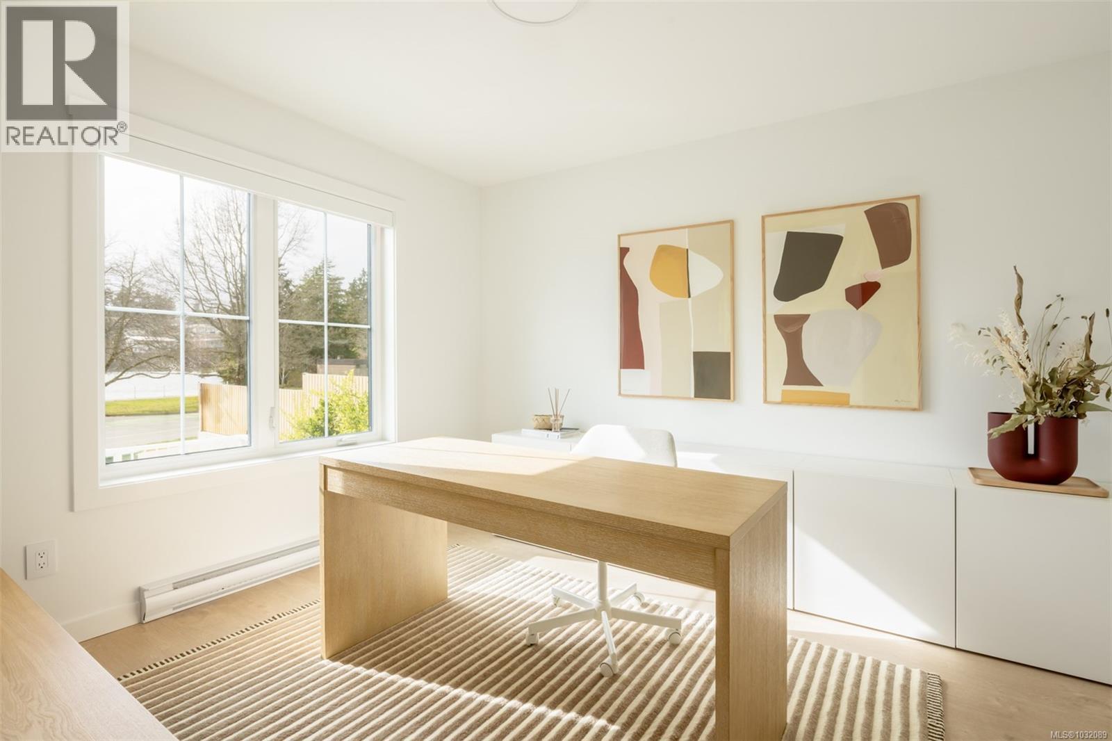 TH18 630 Gorge Road West, Saanich