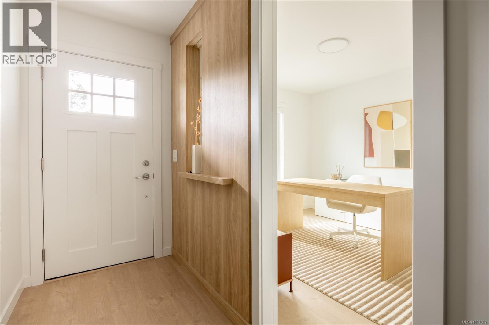 TH4 630 Gorge Road West, Saanich