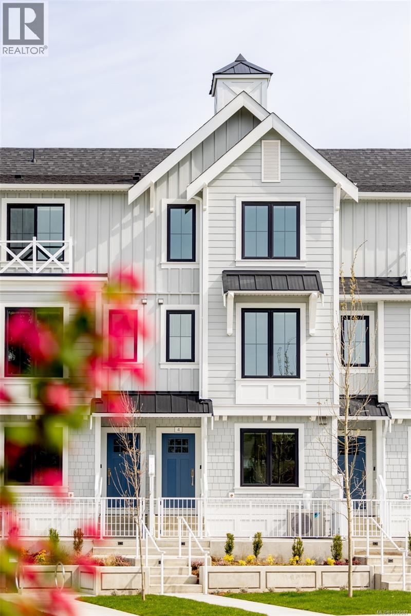 TH4 630 Gorge Road West, Saanich