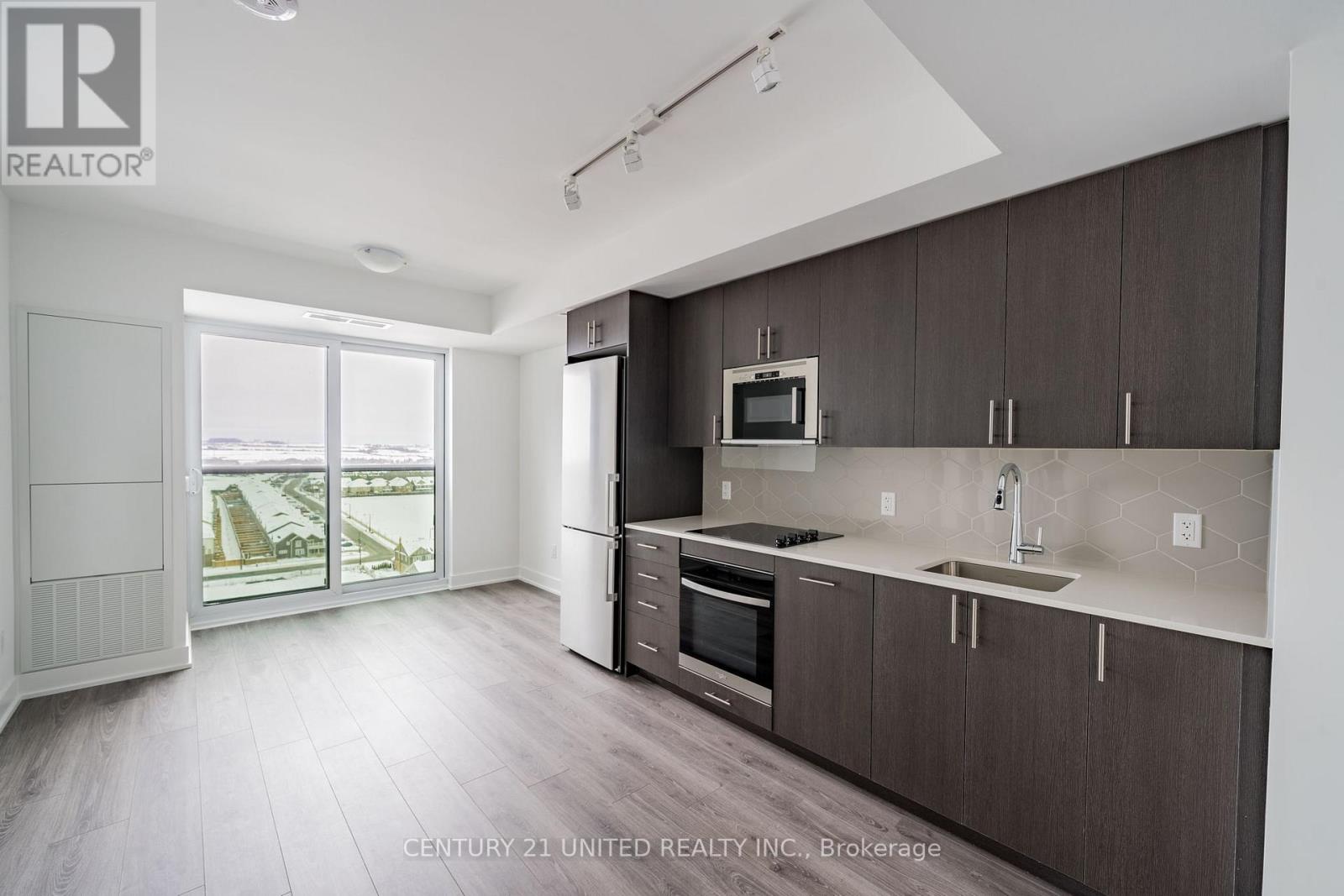 #1203 2545 SIMCOE STREET - 11