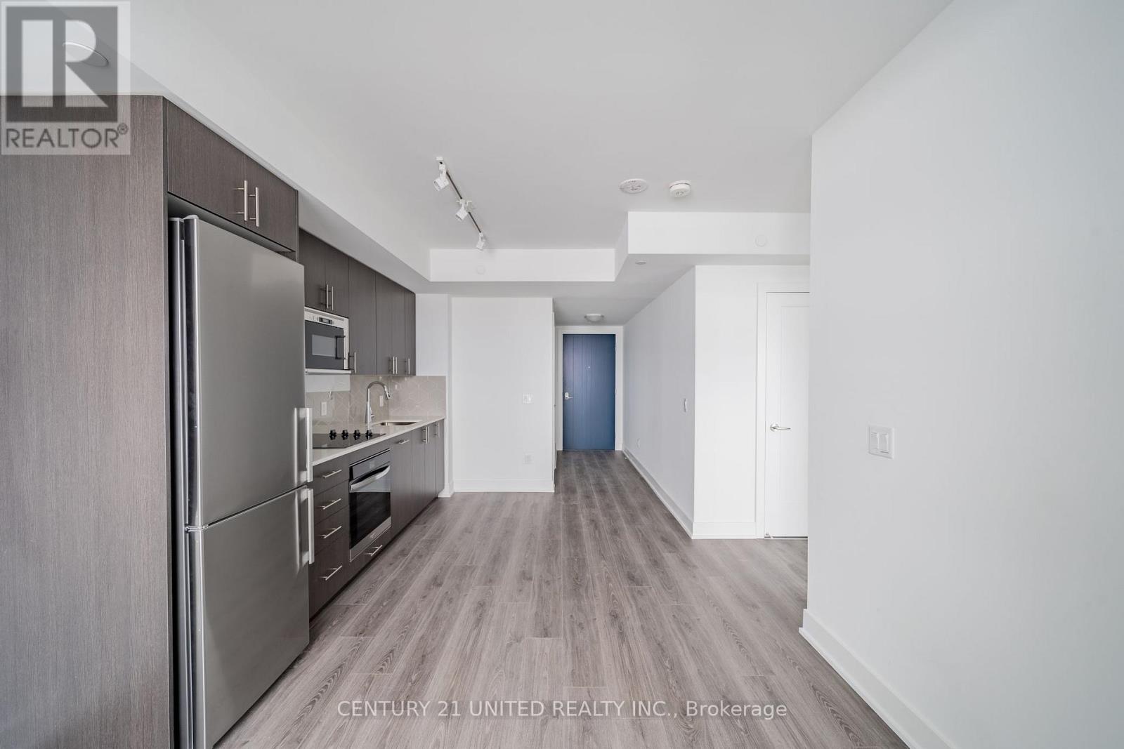 #1203 2545 SIMCOE STREET - 12