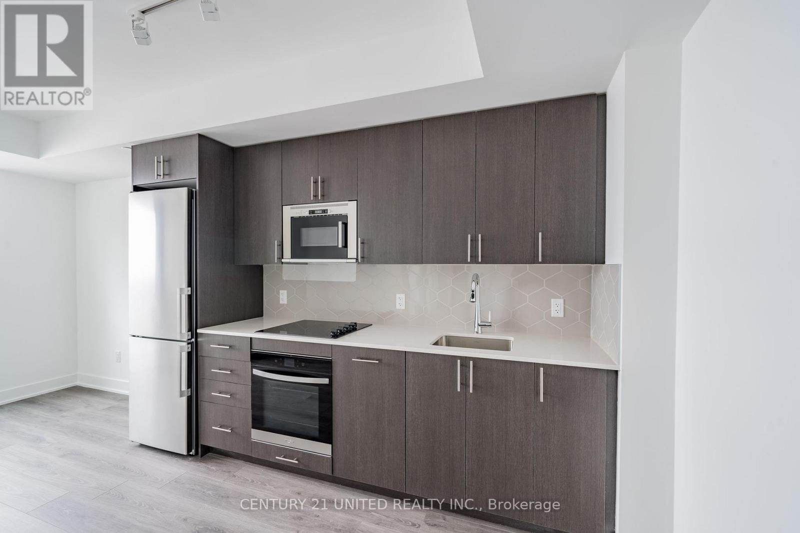 #1203 2545 SIMCOE STREET - 16